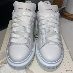 Alexander McQueen Oversized Sneaker